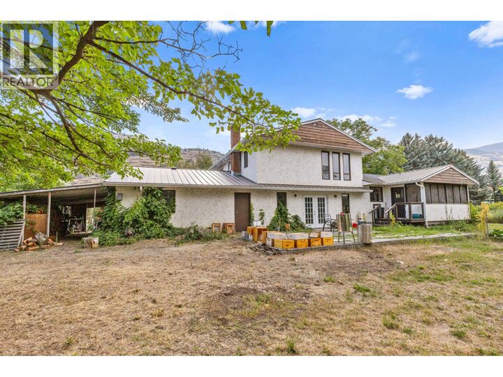Property Photo: 294 Road 18 Road BC V0H 1T1