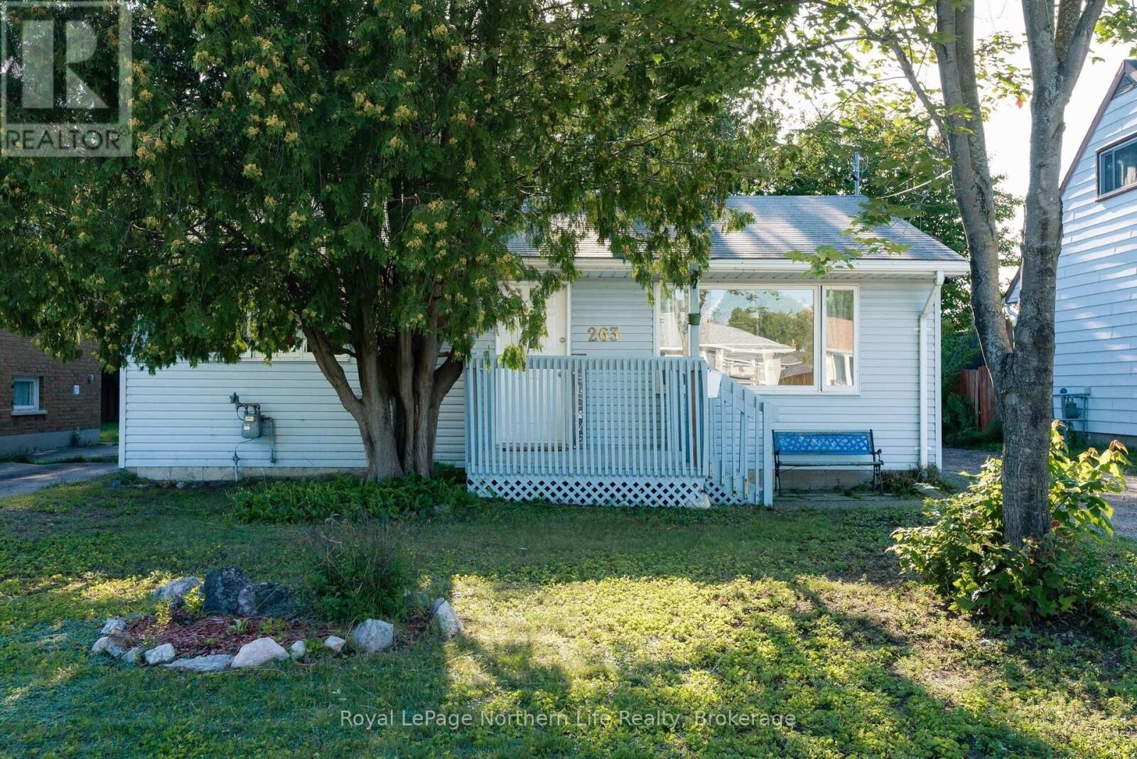 Property Photo:  263 Wesley Avenue  ON P1A 2K9 
