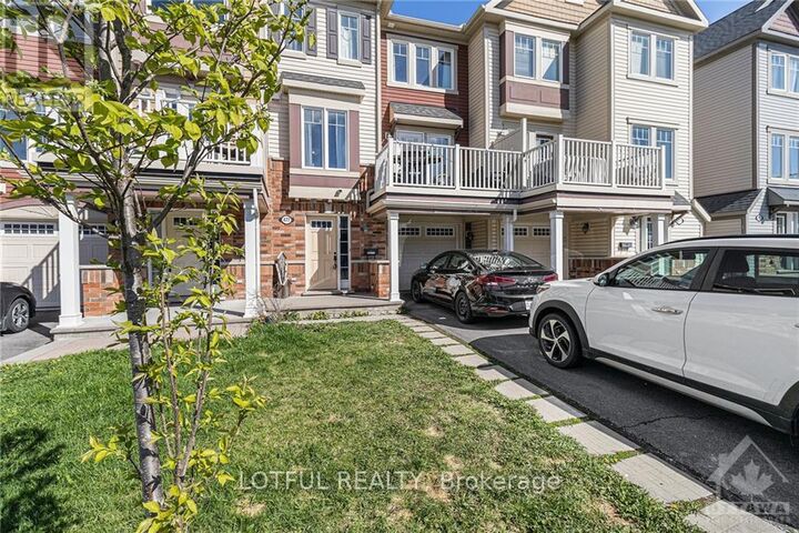 Property Photo: 477 Meadowhawk Crescent ON K2J 5W7