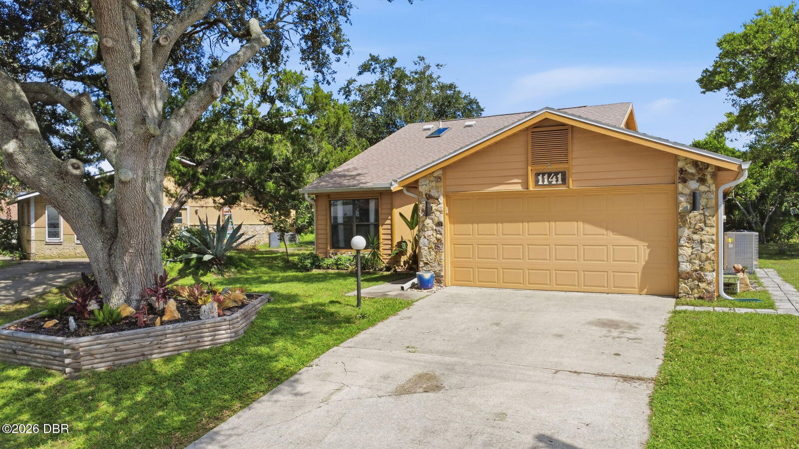 Property Photo: 1141 Southampton Drive FL 32129