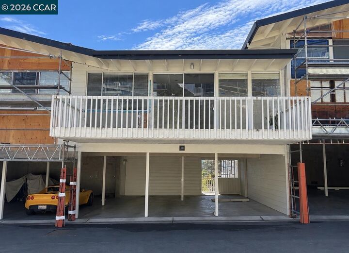 Property Photo:  34 Andrew Dr 131  CA 94920 