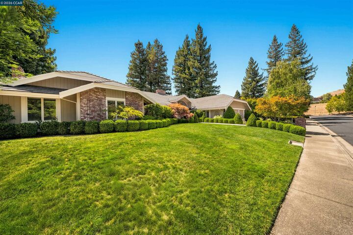 Property Photo:  529 Carleton Way  CA 94507 