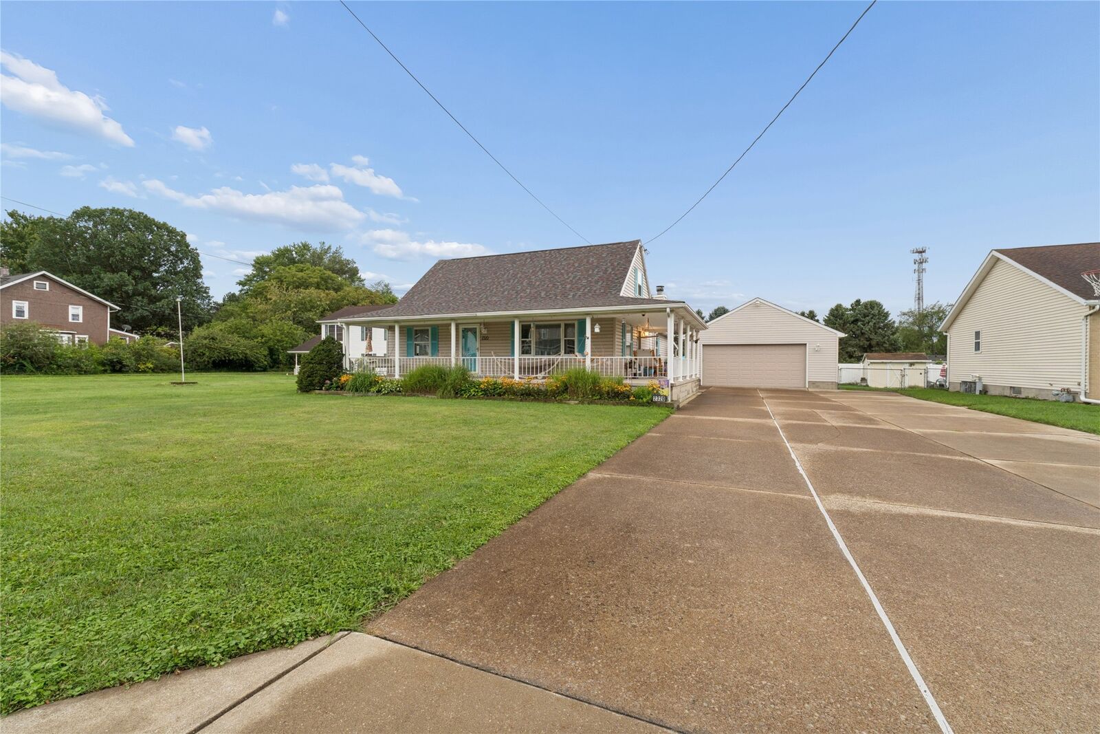 Property Photo:  2320 Loveland Avenue  PA 16506 