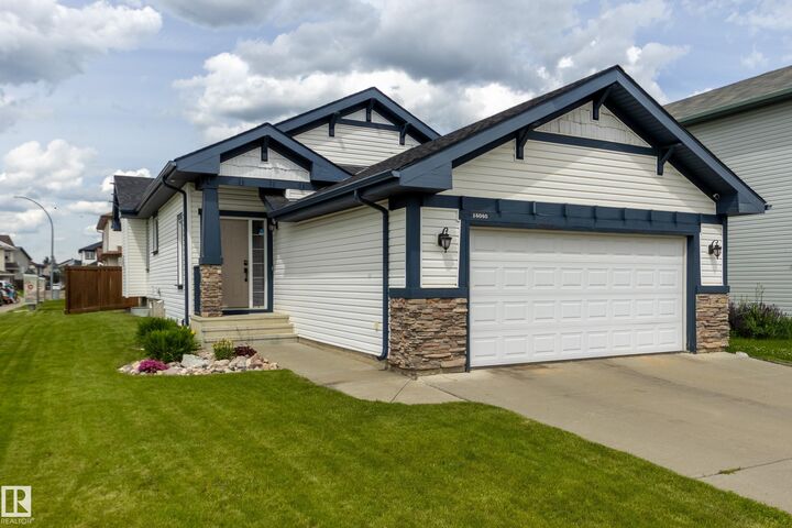 Property Photo:  14040 145 Avenue NW  AB T6V 1Y2 