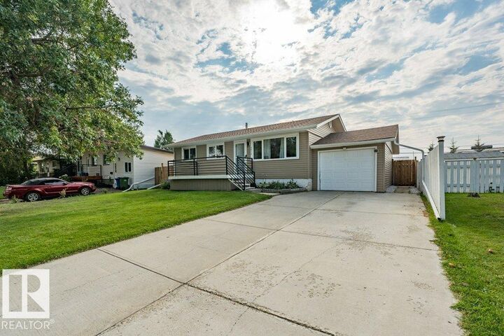 Property Photo:  4012 55 Street  AB T9A 1T4 