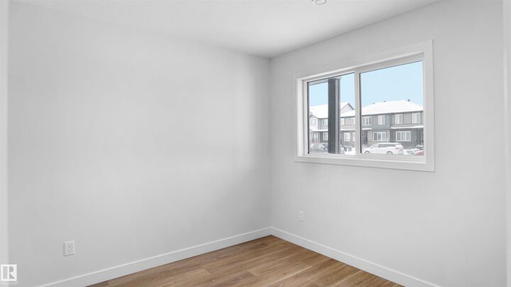 Property Photo:  633 176 Avenue NE  AB T5Y 4K3 