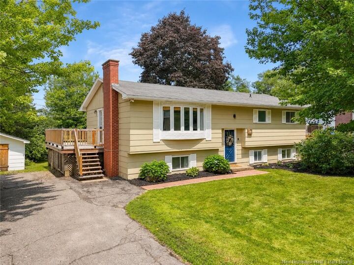 72 Berkley Drive — photo 1