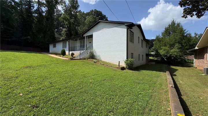 Property Photo:  1050 Forest Heights Road  GA 30083 