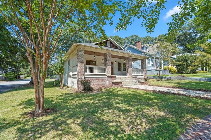 Property Photo:  949 Beecher Street SW  GA 30310 