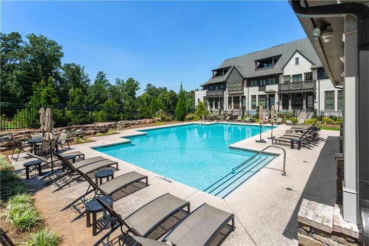 Property Photo: 6610 Sterling Drive 684 GA 30328