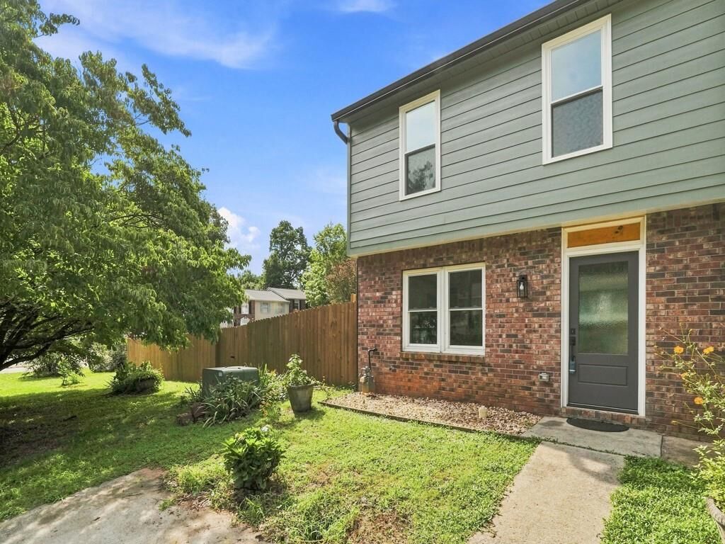 Property Photo: 4290 Lehaven Circle GA 30084