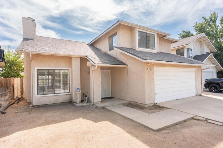 Property Photo:  2238 N Carol Avenue  CA 93722 