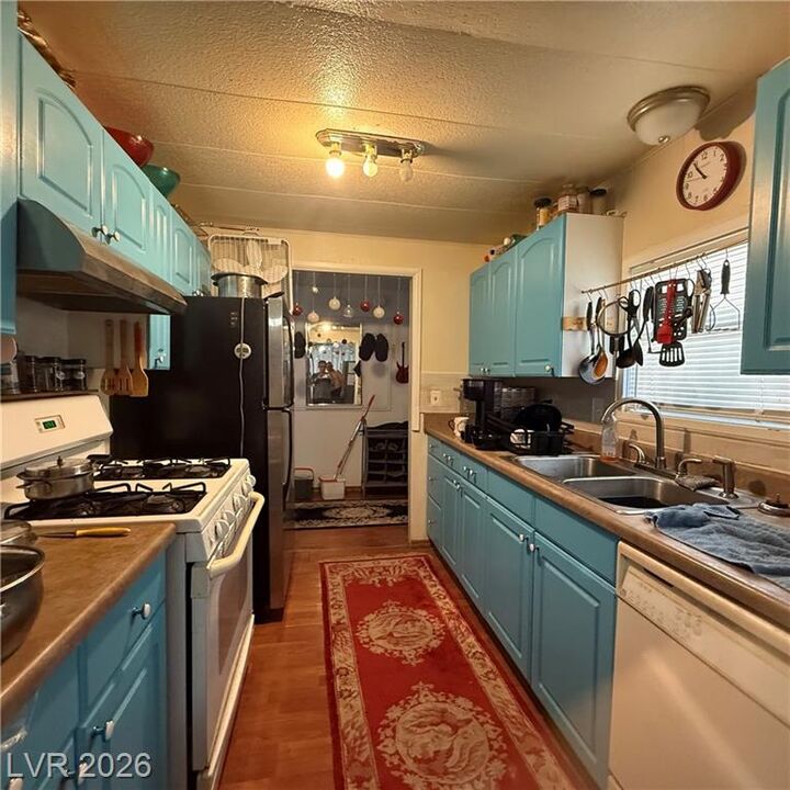 Property Photo:  148 Sir Thomas Drive  NV 89110 