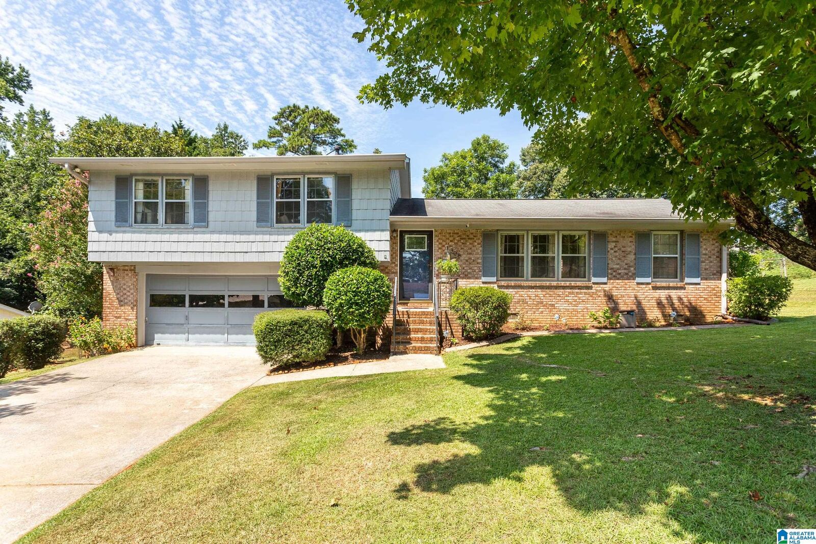 Property Photo: 1308 Conger Road AL 36207