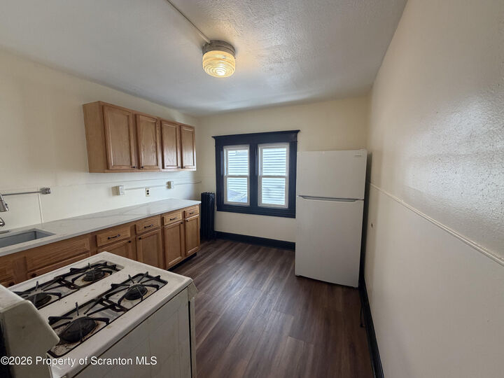 Property Photo: 610 Moosic Street B PA 18505