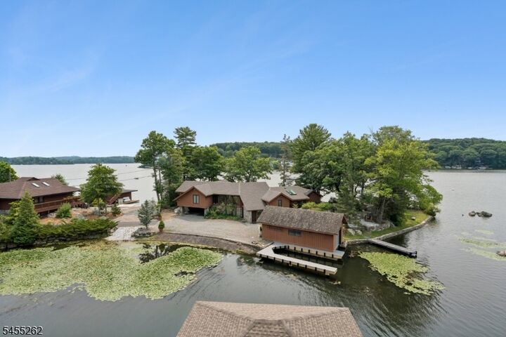 Property Photo:  327 Squaw Trl  NJ 07821 