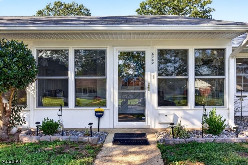 Property Photo: 976 Aberdeen Dr NJ 08701