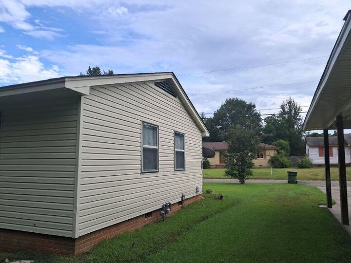 Property Photo:  805 Duane St.  MS 39401 