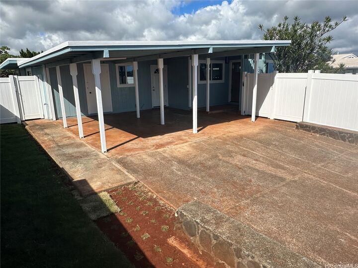 Property Photo: 2433 Hoohoihoi Street HI 96782