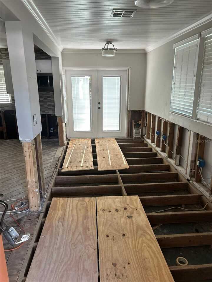 Property Photo:  3008 Dupont Street S  FL 33707 