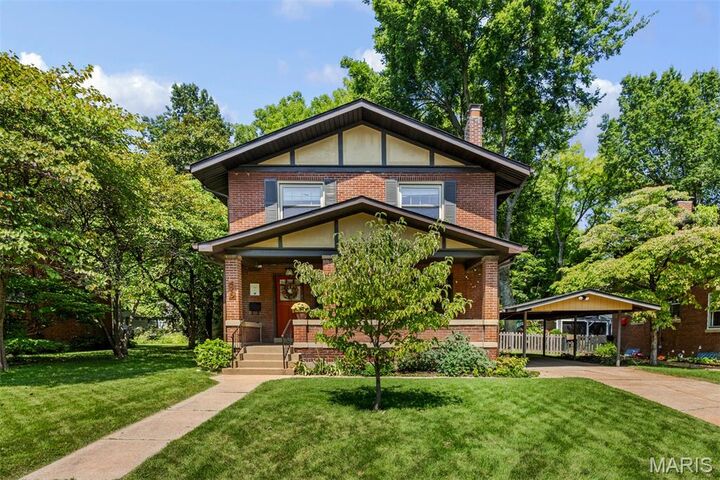 Property Photo:  425 Church Street  MO 63135 
