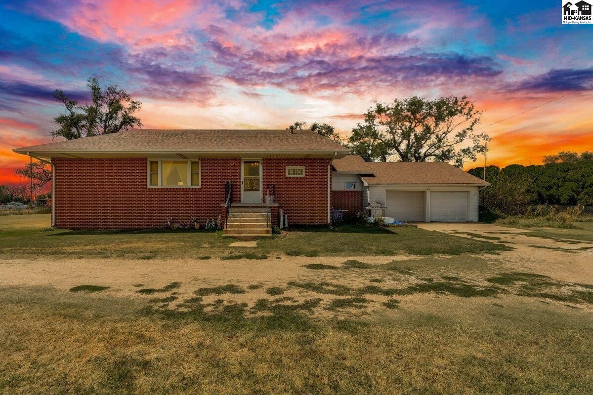Property Photo: 9504 W 82nd Ave KS 67502