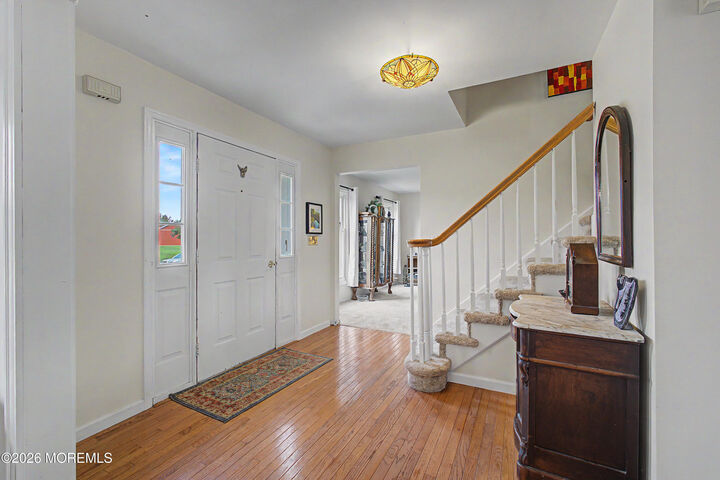 Property Photo:  9 Stacy Drive  NJ 08514 