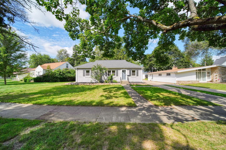 Property Photo:  744 Briarcliff Road  MI 49203 