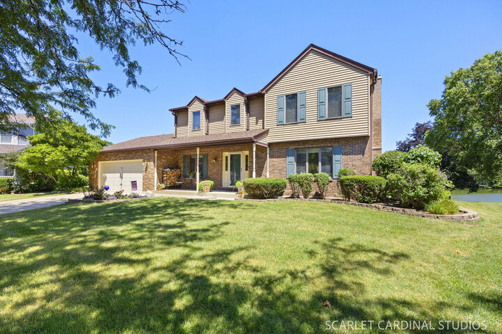 Property Photo:  36 Crofton Court  IL 60543 