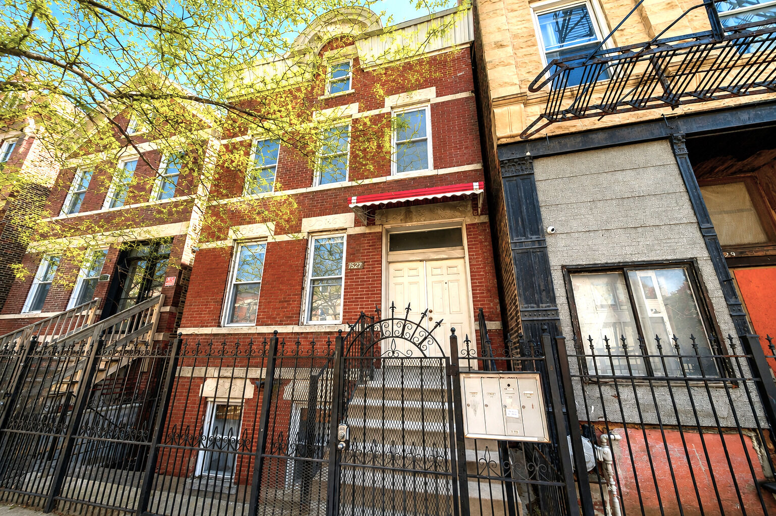 Property Photo:  1527 W 18th Place  IL 60608 
