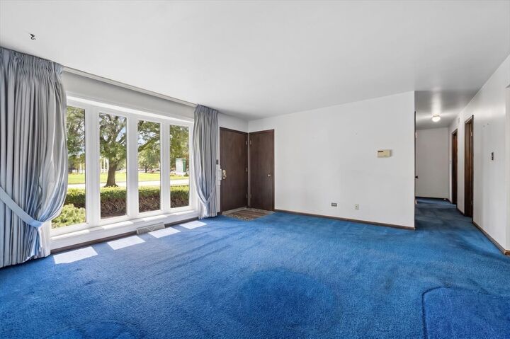 Property Photo:  2021 Glenwood Avenue  IL 60435 