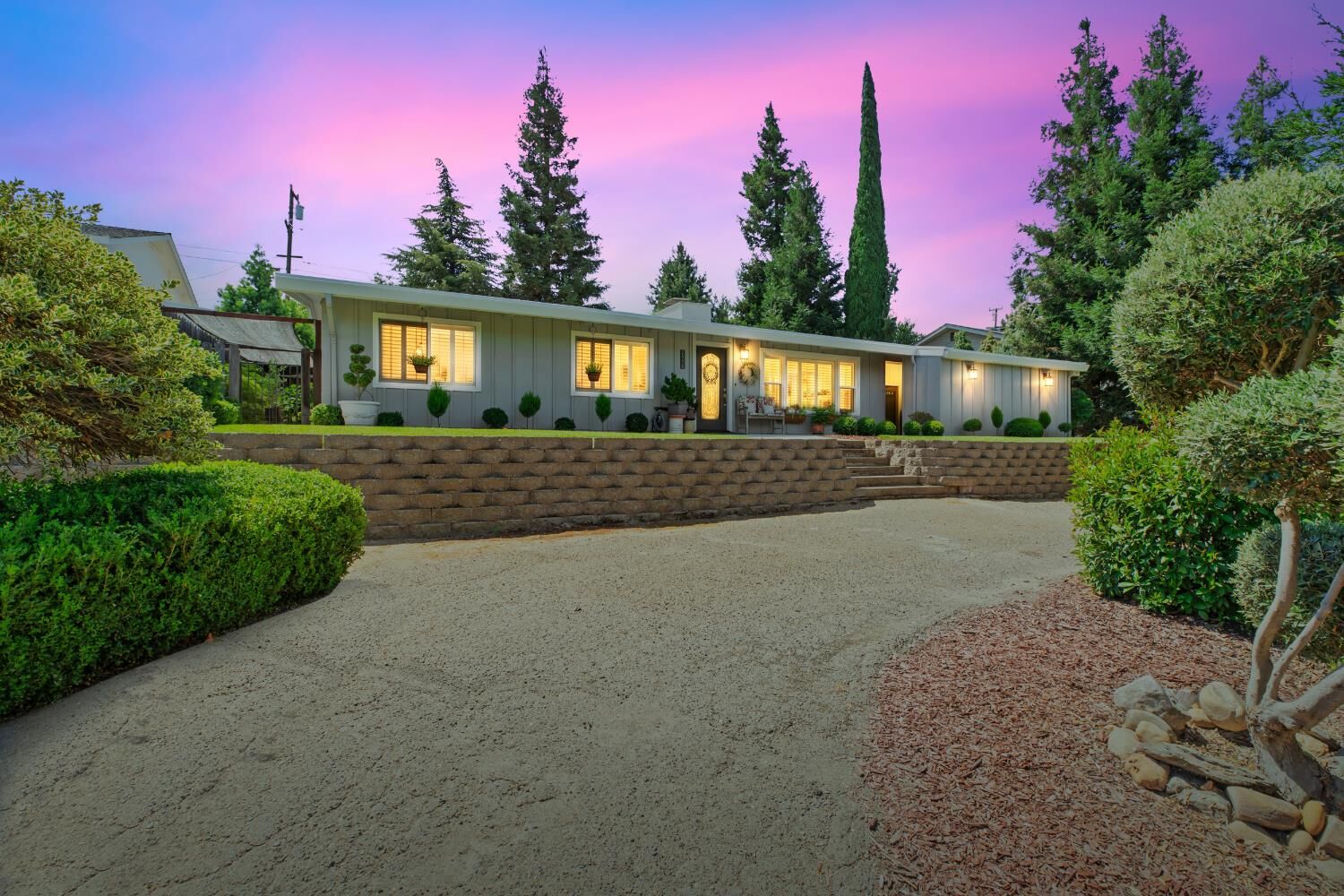 Property Photo:  2119 Tioga Avenue  CA 95361 