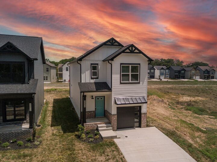 Property Photo:  624 Southern Pass Run  TN 37043 