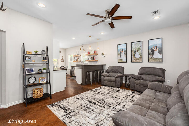 Property Photo: 1405 Fm 706 TX 75904
