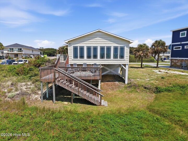 Property Photo:  407 Ocean Drive  NC 28465 