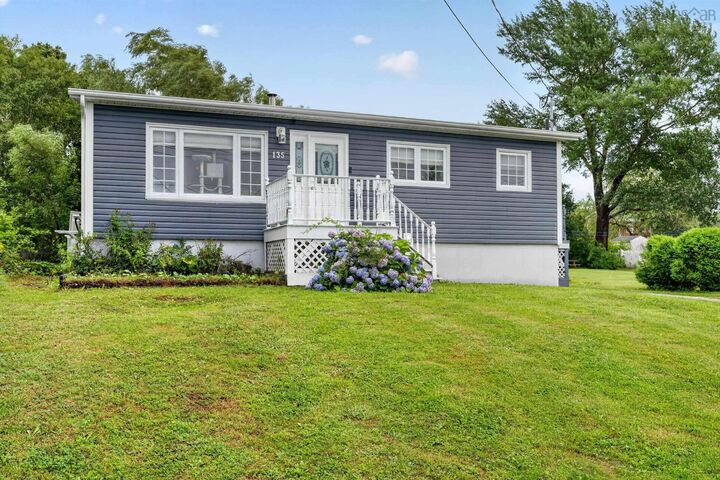 135 Forrest Street — photo 1