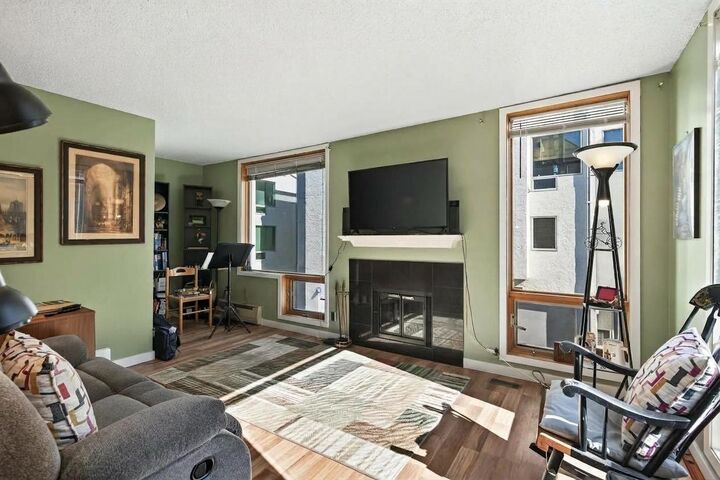Property Photo:  3059 Lake Shore Drive A  MN 55416 