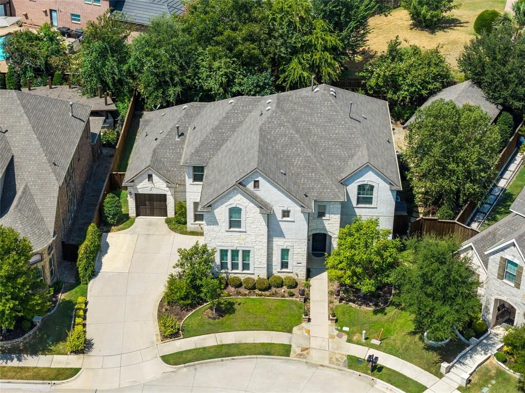 Property Photo:  4900 Latour Lane  TX 76034 