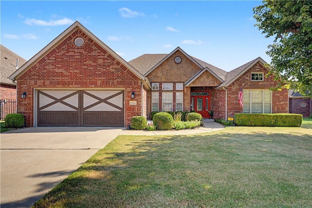 Property Photo:  5310 S Stone Bay Circle  AR 72758 