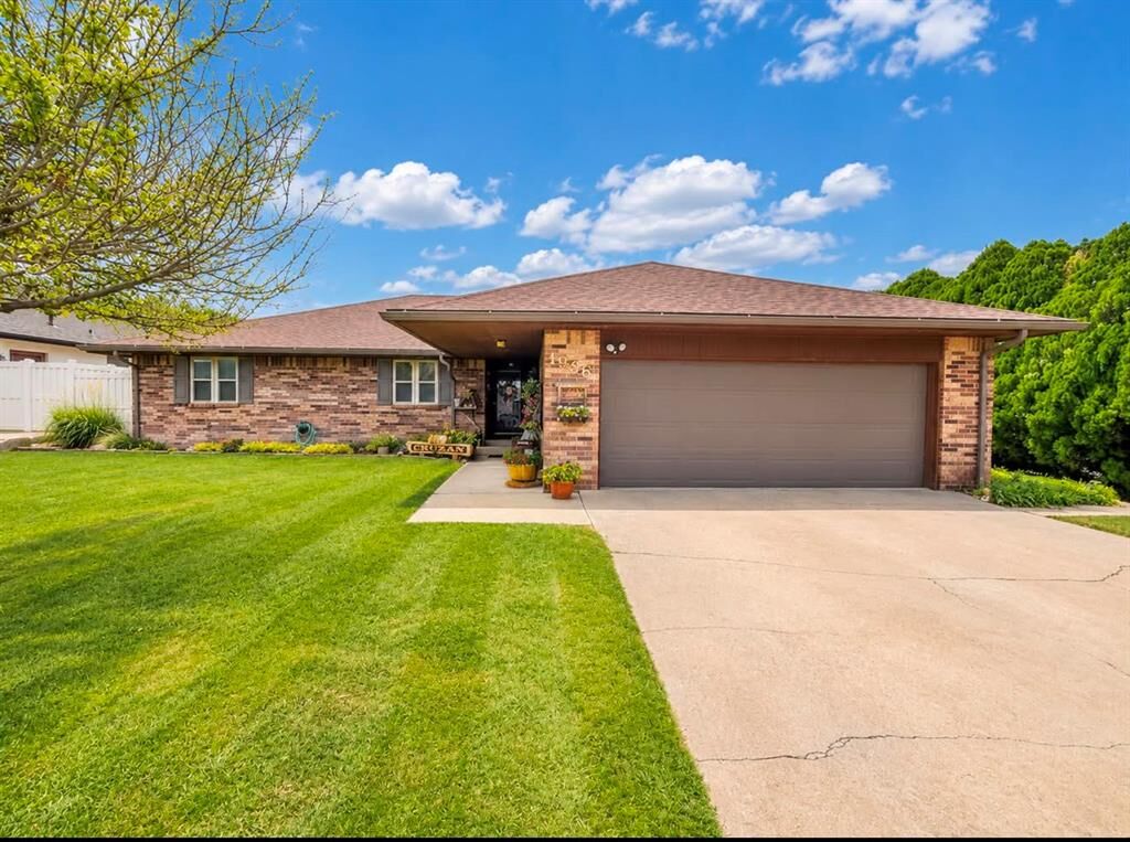 Property Photo:  1936 Blue Sage Drive  OK 73942 