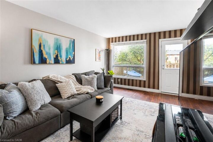 Property Photo: 899 Stone Church Road E 1 ON L8W 1B2