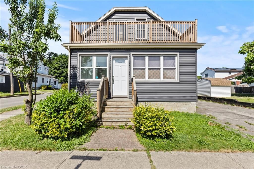 Property Photo:  1 West Street N Upper  ON L2V 2R8 