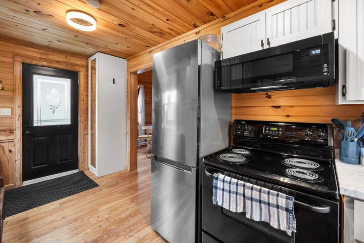 Property Photo:  12 King Lane  PE C0A 2B0 