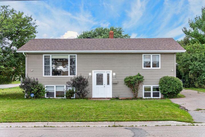 Property Photo: 226 Arcona Street PE C1N 2X2