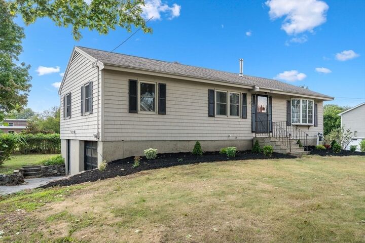 Property Photo:  29 Rosedale Avenue  MA 01845 