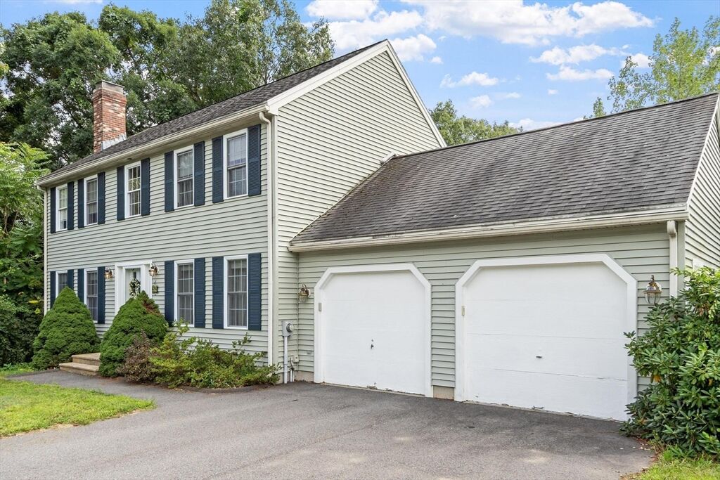 Property Photo: 64 Jordans Way MA 01453