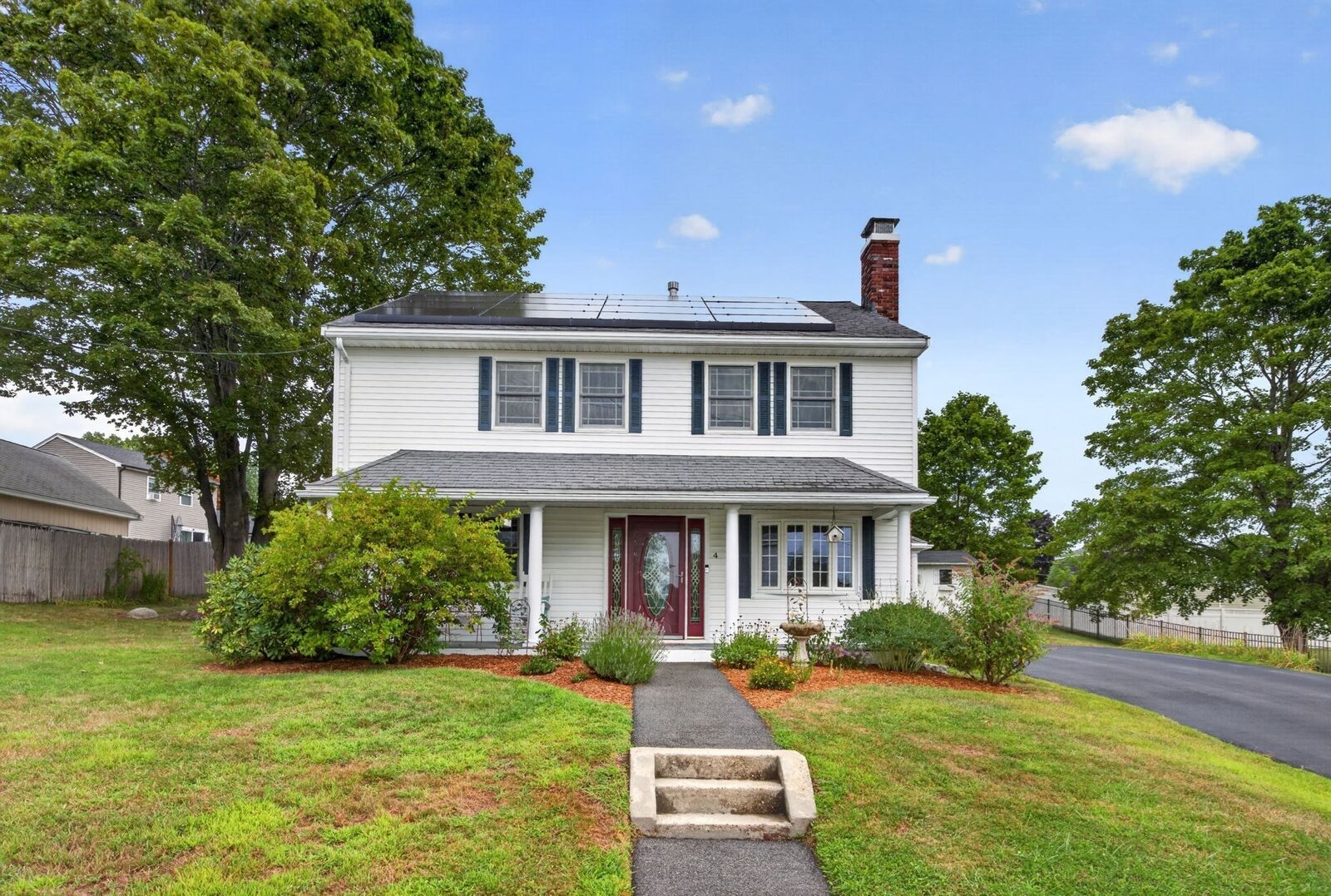 Property Photo:  4 Jeffrey Rd  MA 01821 