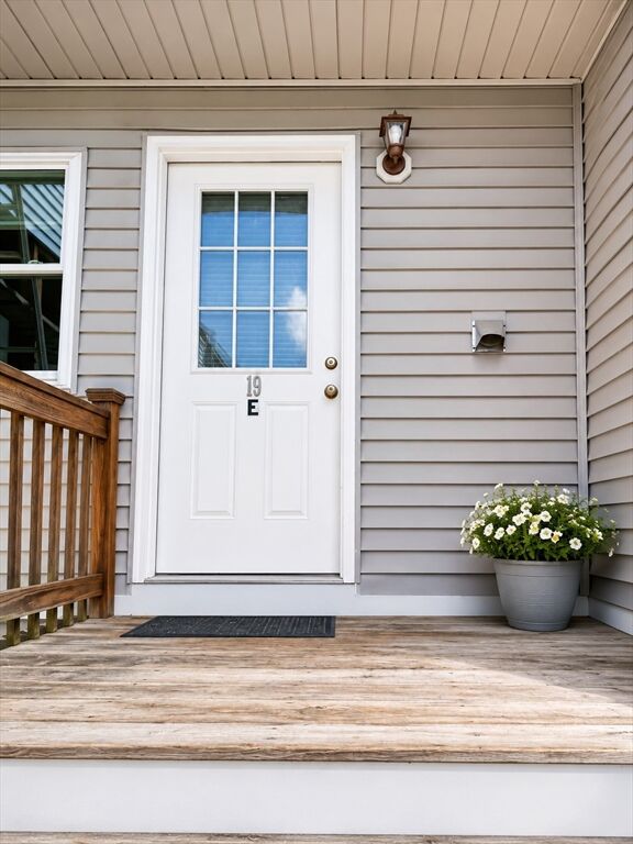 Property Photo: 19 Chestnut St 19E MA 01701