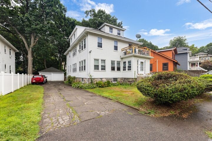 Property Photo:  8 Verndale Rd 1  MA 02186 