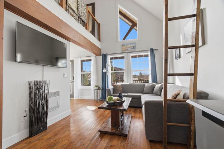 Property Photo: 212 Cottageclub Crescent AB T2K 1B3